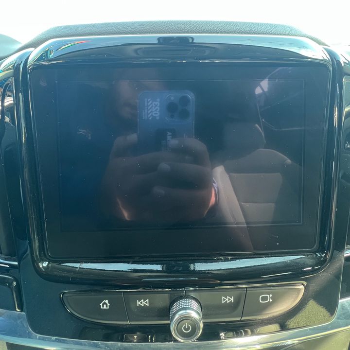 Info-gps-tv screen - 2020 Chevrolet Traverse