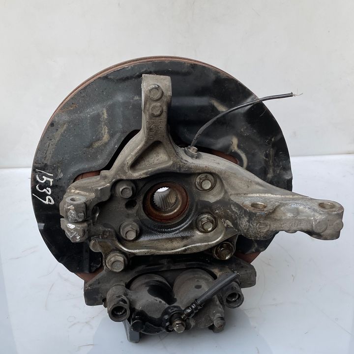 Complete Hub Assembly(LHF) - 2017 Lincoln Continental Livery