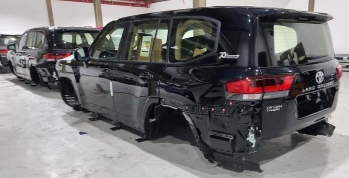 Toyota Land Cruiser 300 GXR-  Body KIT