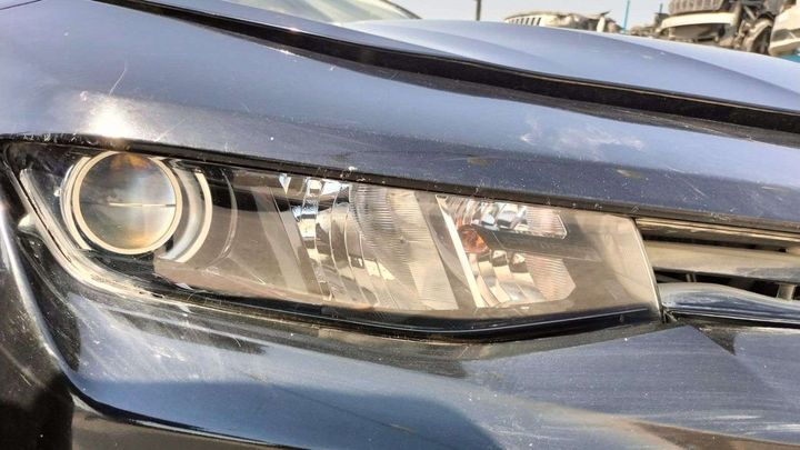 Headlight (RH) - 2016 Chevrolet Camaro