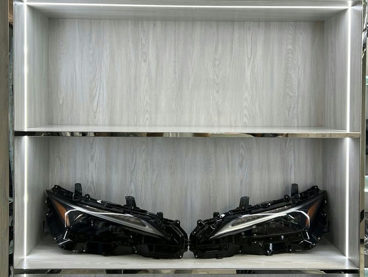 Lexus IS 350-  Full LED Headlight