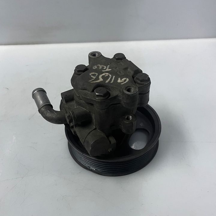 Power steering pump - 2008 Volkswagen Touareg