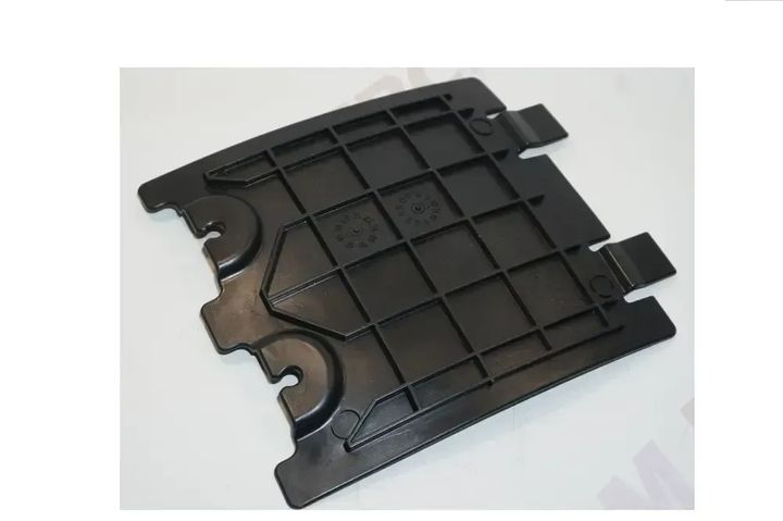 Front inner fender cover L