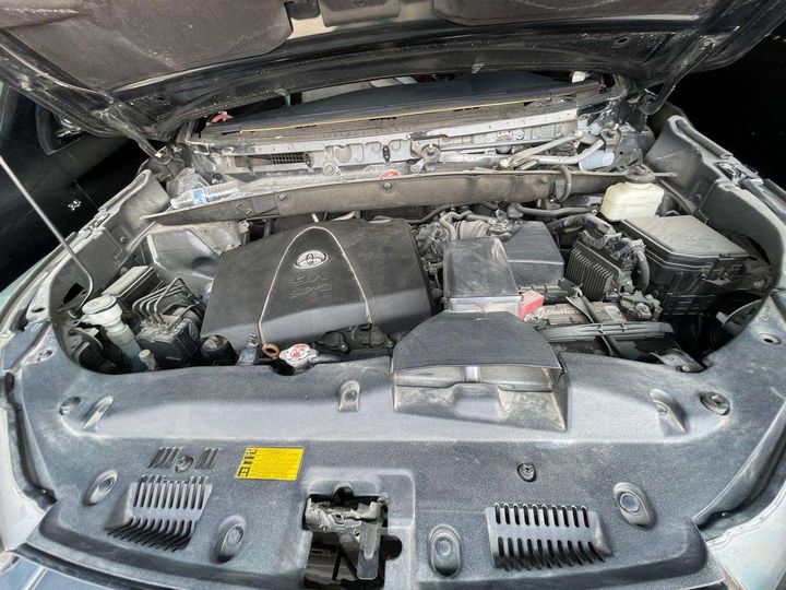 Engine - 2018 Toyota Highlander SE