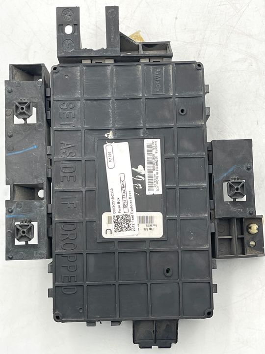 Fuse box - 2012 Ford Explorer Base