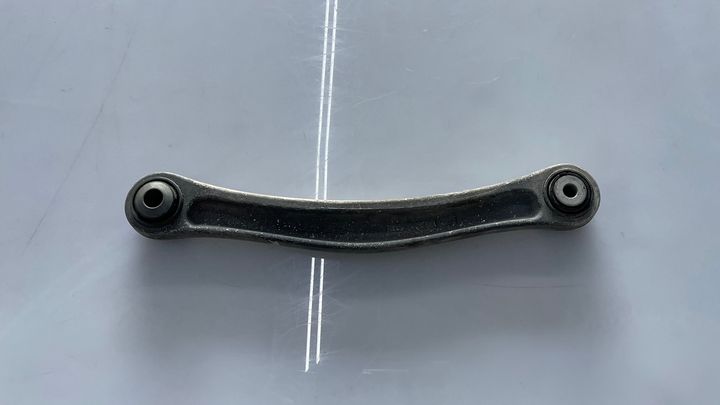 Upper arm (RH) - 2007 Land Rover LR2