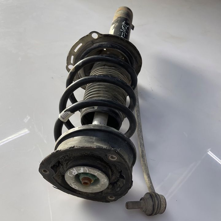 Shock Absorber (RHF) - 2015 Volkswagen Golf Sport