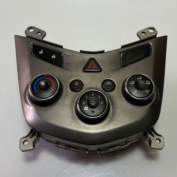 A/C Heater Climate Control Switch - 2014 Chevrolet Sonic