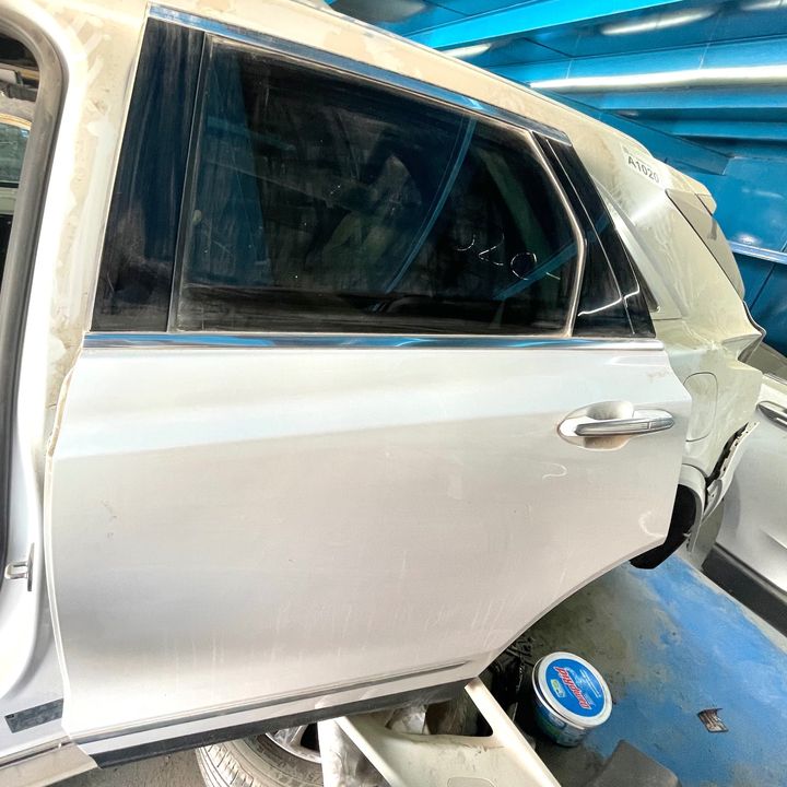 Door (LHB) - 2017 Cadillac XT5