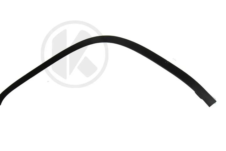 Front bumper trim bar (RH)
