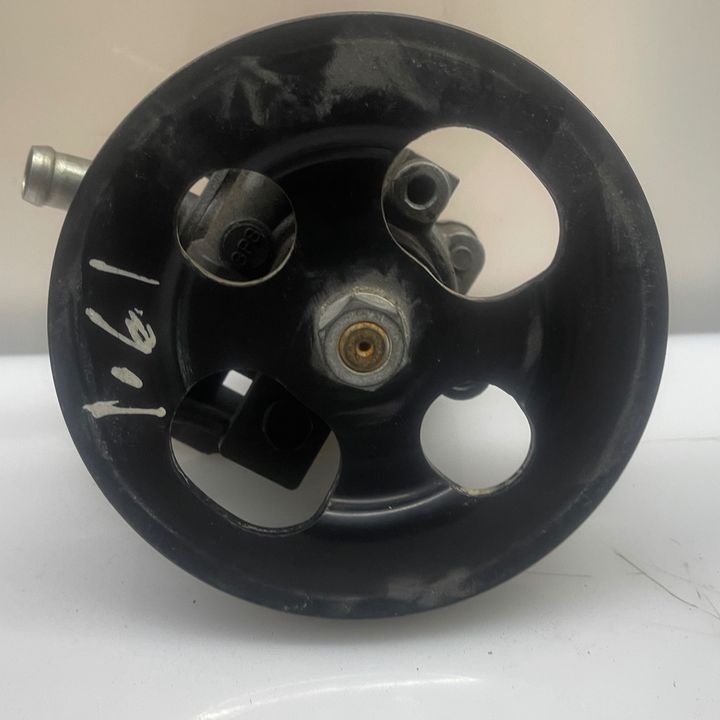 Power steering pump - 2011 Nissan Patrol