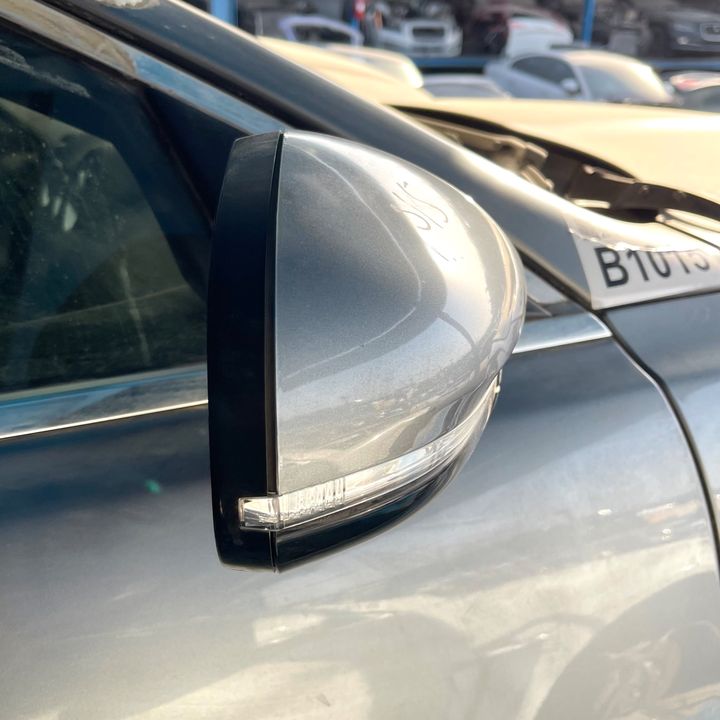 Side Mirror (RH) - 2013 Jaguar XJ