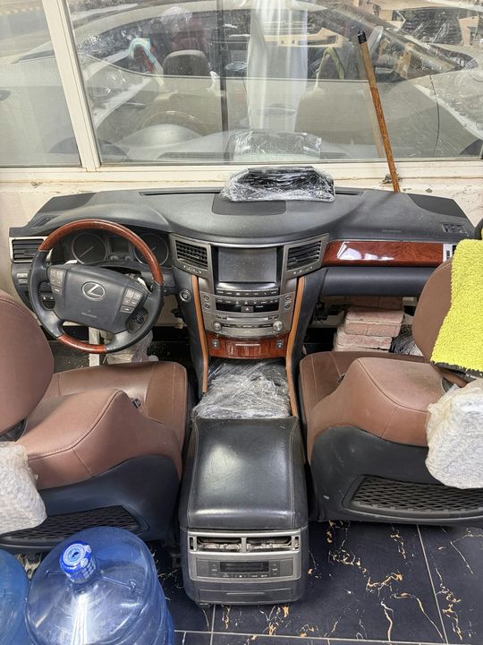Lexus LX 570 J200 Complete Front Interior Set