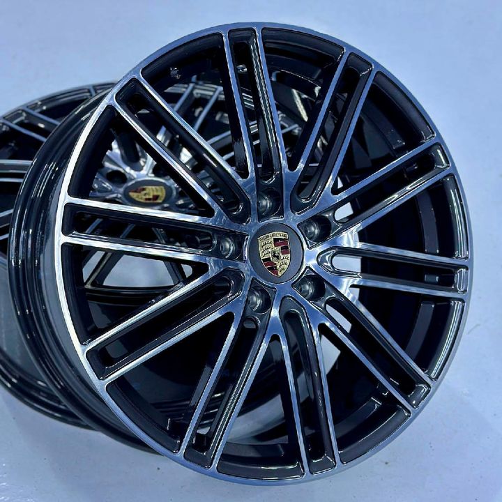 Original Porsche Panamera Wheels