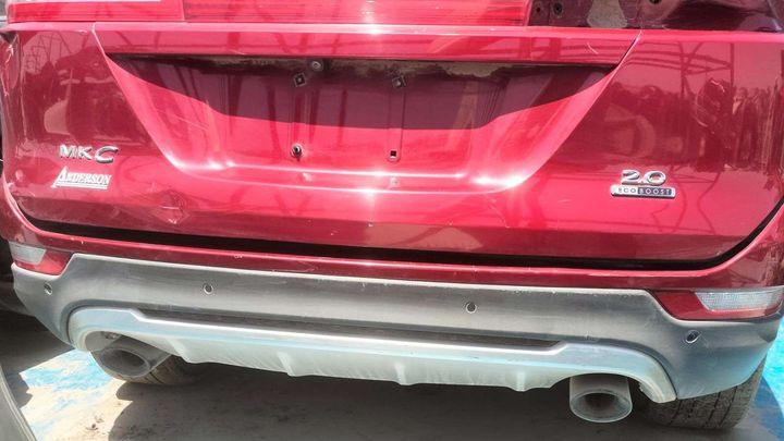 Rear Bumper - 2015 Lincoln MKC