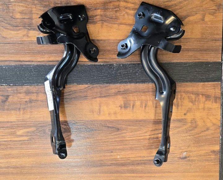 Chevrolet Blazer - Hop hinges