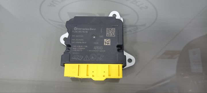 Mercedes-Benz GLC 300 Airbag Control Module