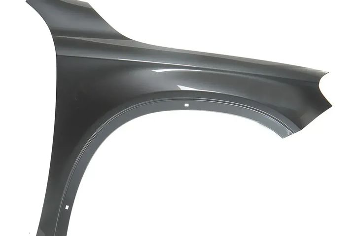 a1568800218 7787   fender r