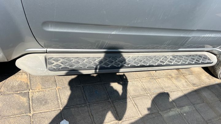 Running board - 2011 Nissan Pathfinder 4.0