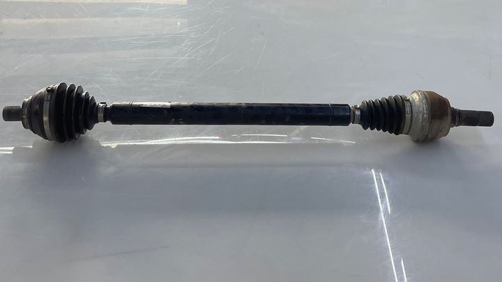 Axle(RHF) - 2018 Audi A3