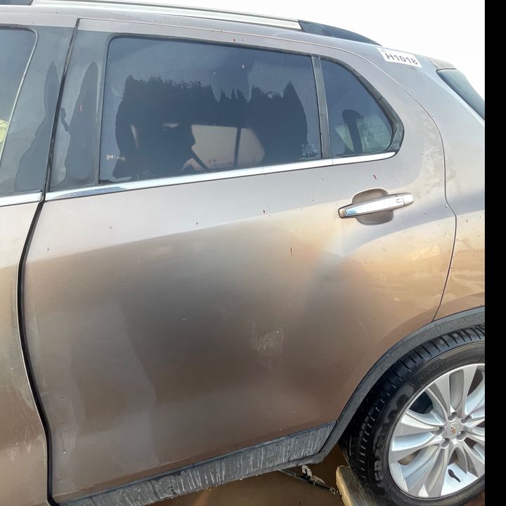 Door (LHB) - 2018 Chevrolet Trax
