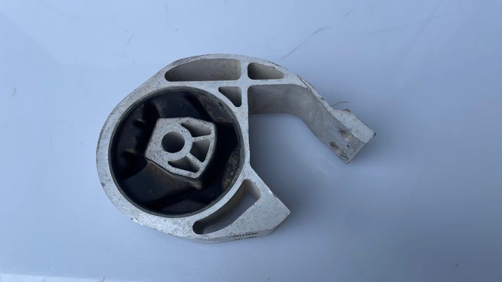 Mount (Gear) - 2019 GMC Acadia SLT