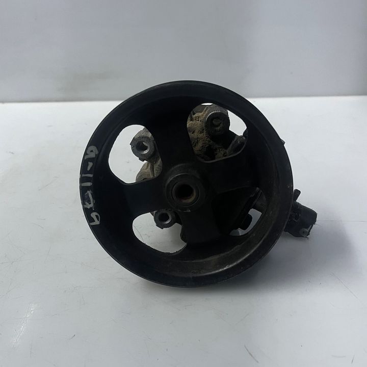 Power steering pump - 2006 Land Rover LR3