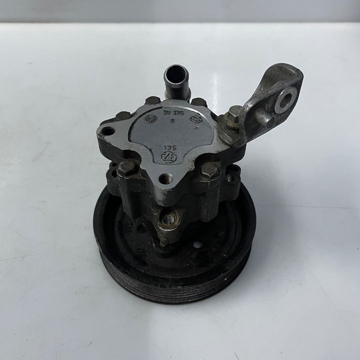 Power steering pump - 2010 Jaguar XF