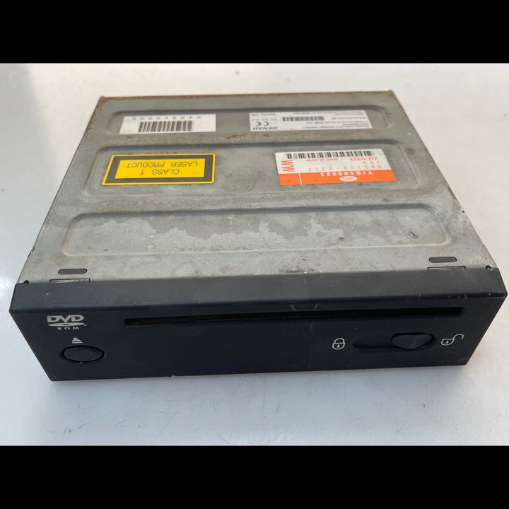 Navigation DVD player - 2005 Land Rover VOGUE