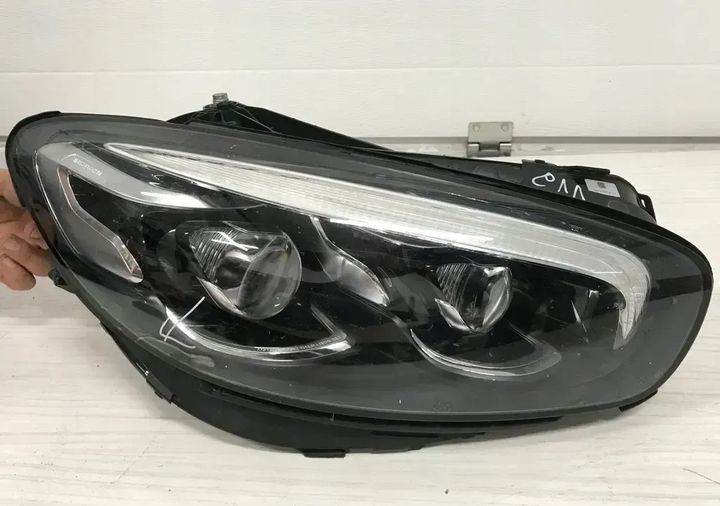 a2319067800   headlight