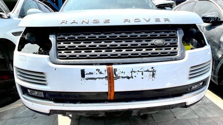 Front Bumper - 2013 Land Rover RANGE ROVER VOGUE