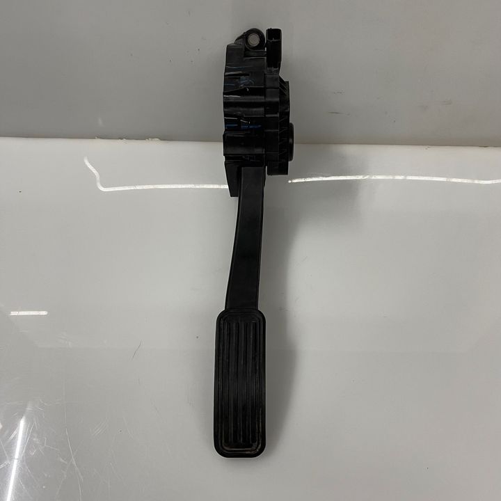 Accelerator pedal - 2017 Cadillac ATS Luxury