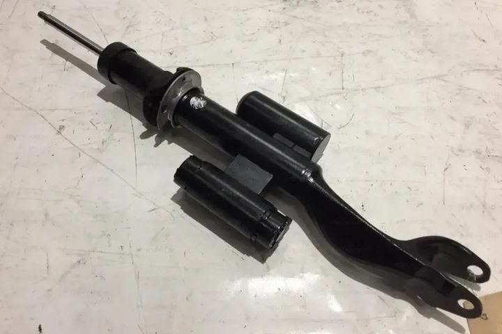 SHOCK-ABSORBER STRUT