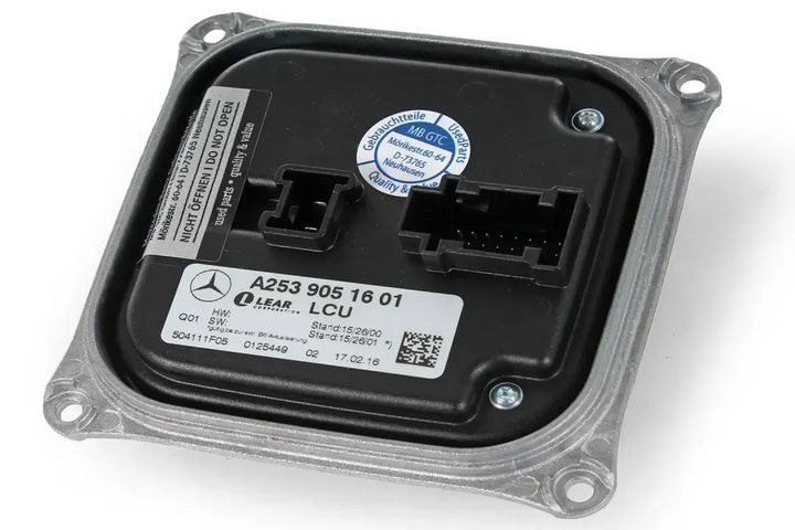 VOLTAGE CONVERTOR repl. A2179051802