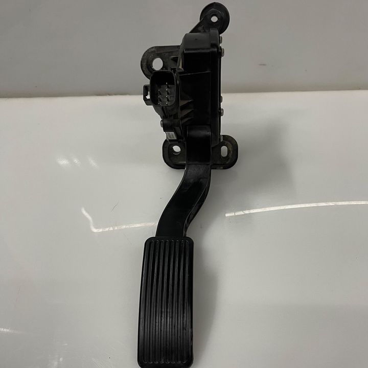 Accelerator pedal - 2009 Lincoln MKX
