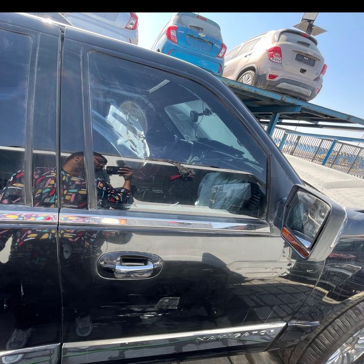 Door (RHF) - 2012 Lincoln Navigator