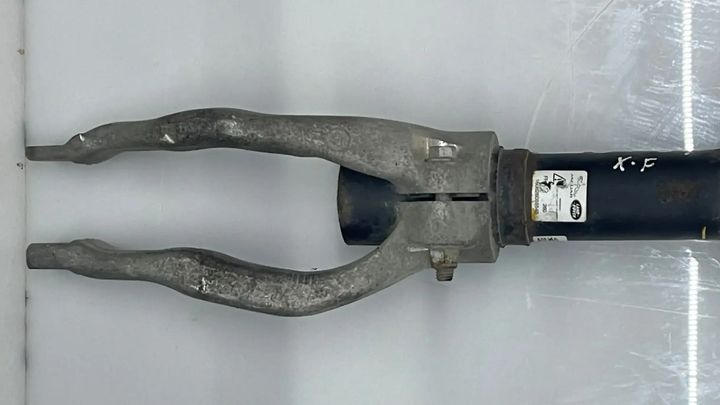 Front Shock Absorbers - 2013 Jaguar XF