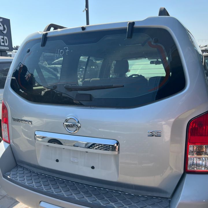 Trunk/hatch/tailgate - 2011 Nissan Pathfinder 4.0