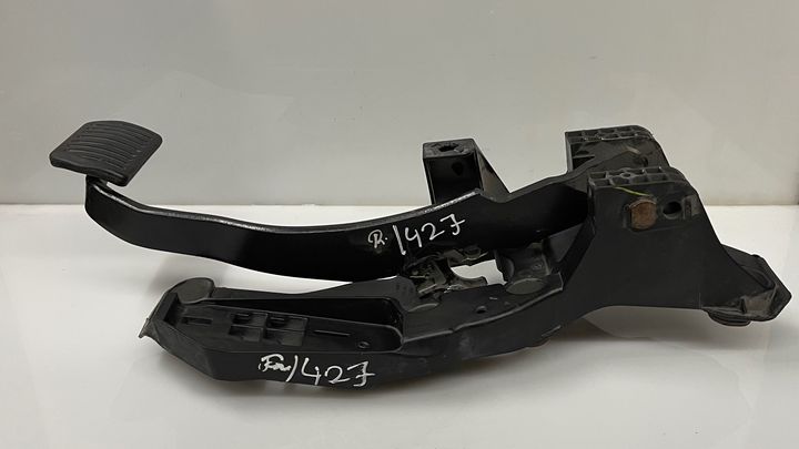 Pedal brake/clutch - 2016 Lincoln MKZ