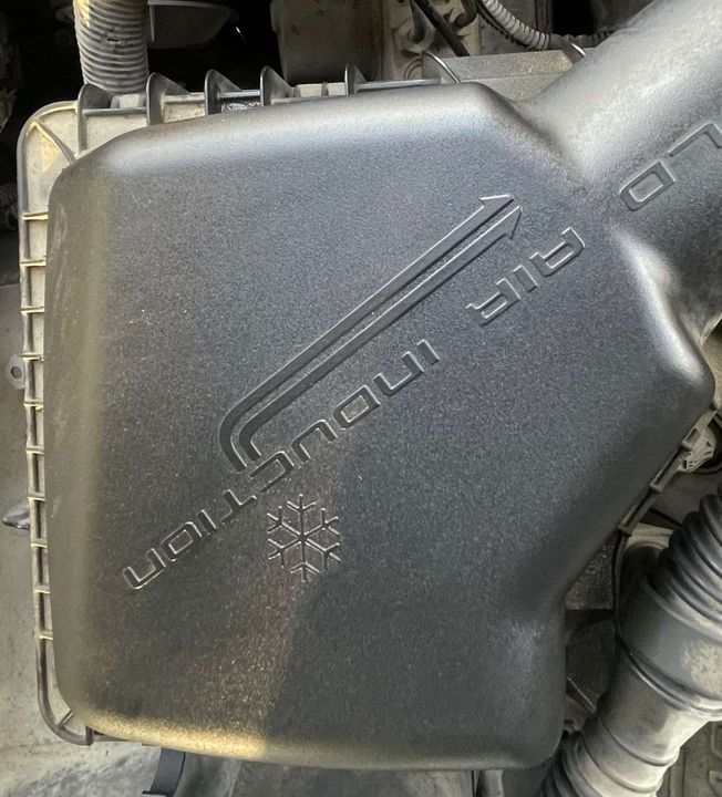 Air cleaner box - 2014 Ford Mustang GT