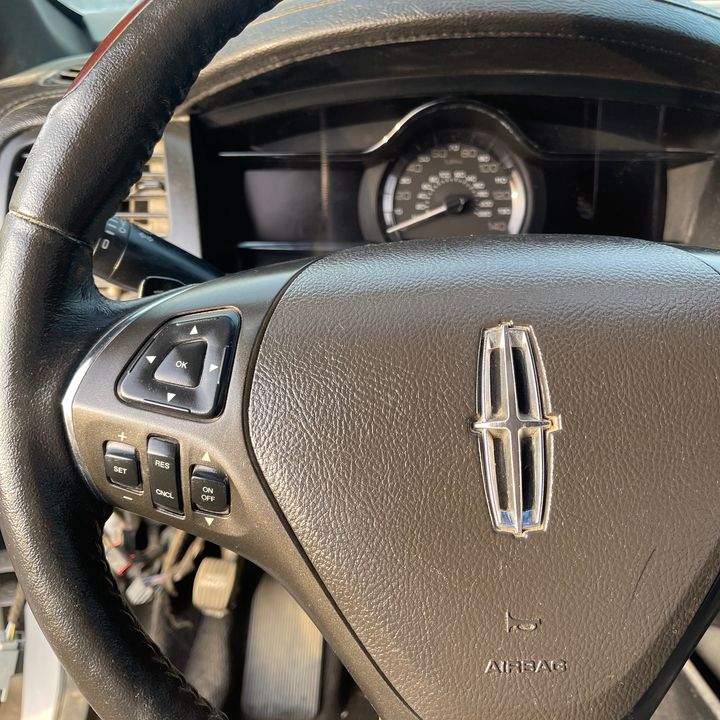 Steering wheel - 2015 Lincoln MKS