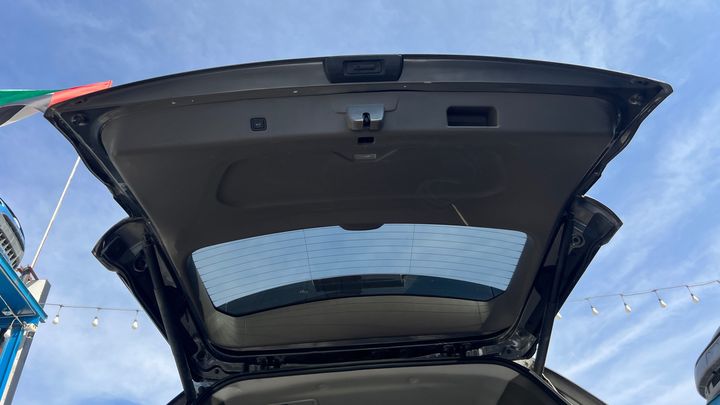 Tailgate - 2020 Chevrolet Traverse