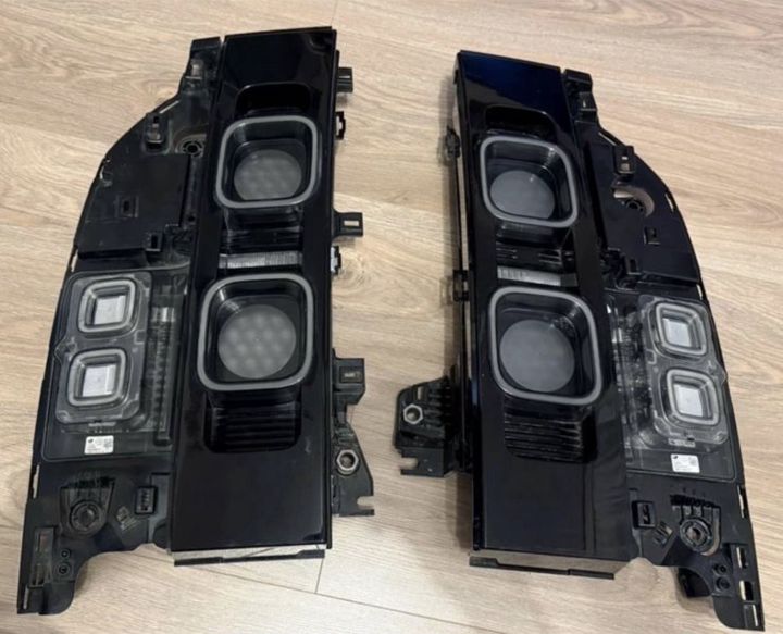 Land Rover Defender L663 Rear Tail Lights Pair