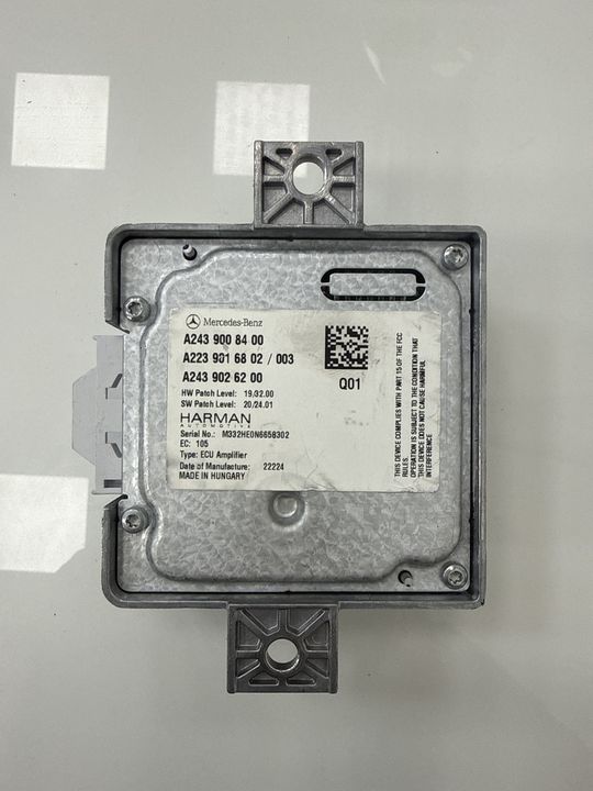 Mercedes-Benz Harman Audio Amplifier ECU A2439008400