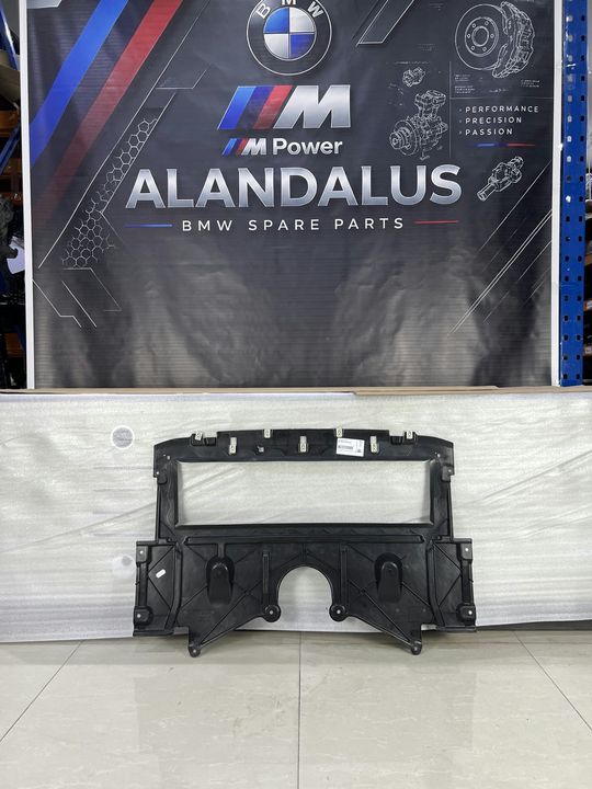 BMW M3 G80 M4 G82 - Engine Compartment Shield