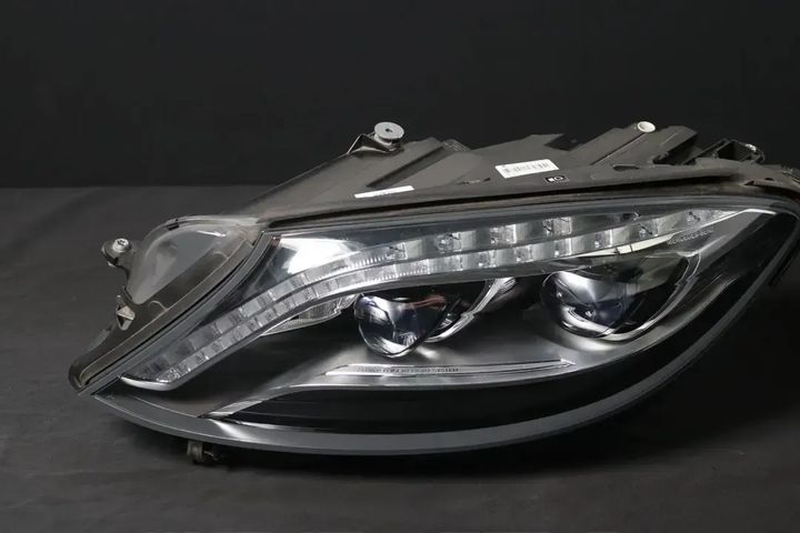 HEAD LIGHT
