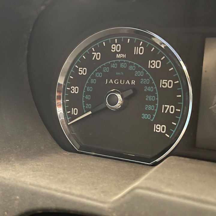 Speedometer - 2013 Jaguar XF