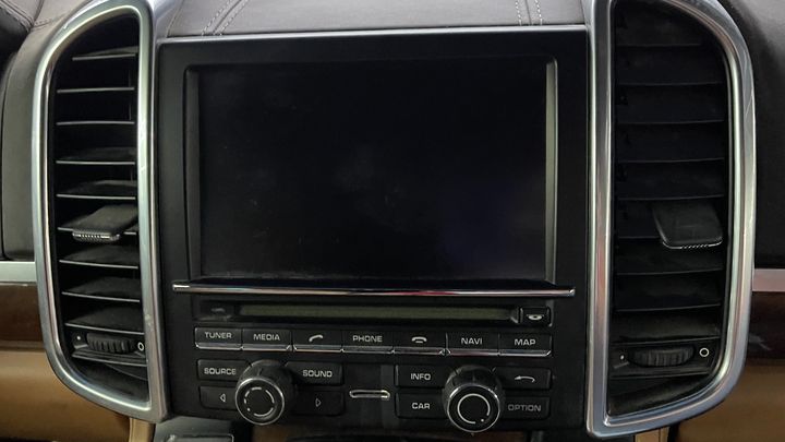 Info-gps-tv screen - 2013 Porsche Cayenne