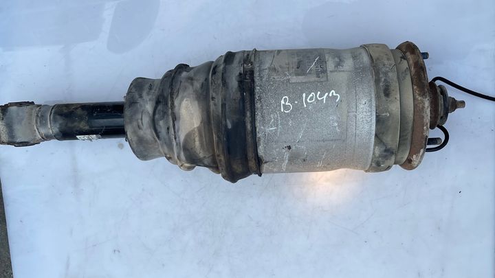 Shock Absorber (RHB) - 2010 Land Rover SPORT