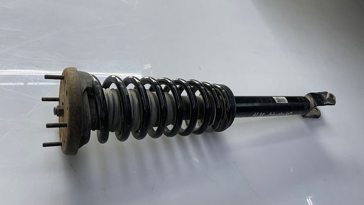 Shock Absorber (RHF) - 2015 Jaguar XJL